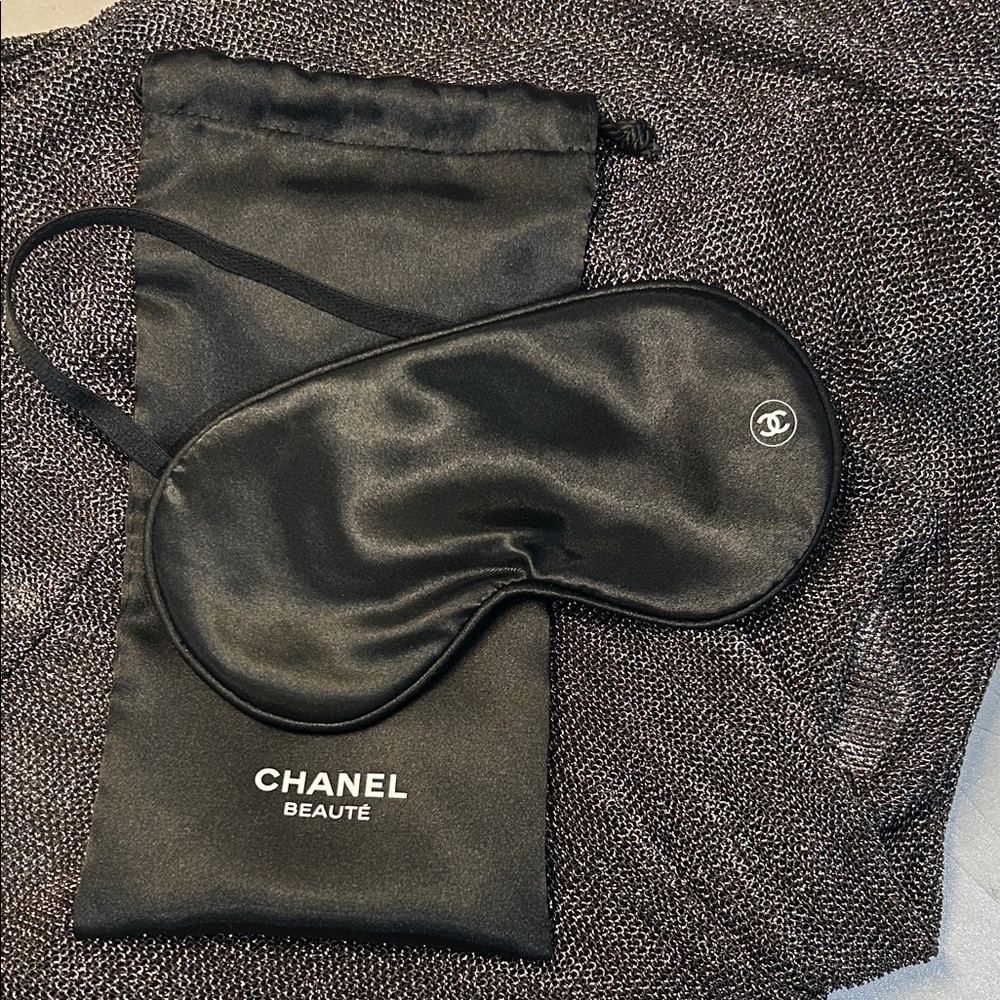 CHANEL Black Satin Sleep Mask - Picture 1 of 1